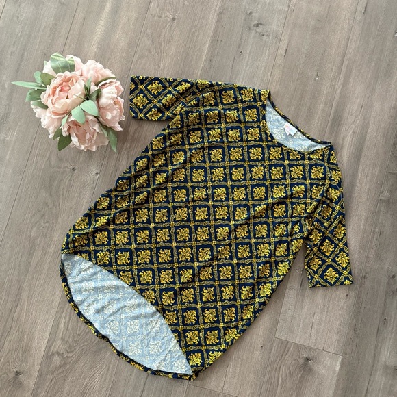 New LulaRoe Irma Regal Gold & Navy Printed Top - Picture 1 of 5